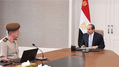 السيسي يتابع تطورات العمل في عدد من المشروعات القومية والإطار الزمني لتنفيذها