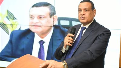 وزير التنمية المحلية ومحافظ الدقهلية يفتتحان مركز سيطرة الشبكة الوطنية للطوارئ 
