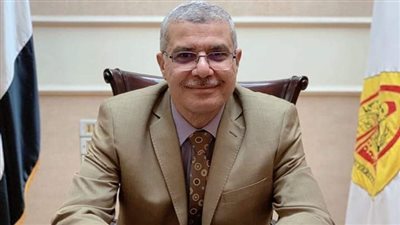 رئيس جامعة الزقازيق يرد على واقعة اتهام موظف بالنصب على طلاب الدراسات العليا في 14 مليون جنيه | خاص