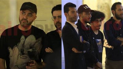 حاتم فهمي واللاعب حسين السيد أبرز الحضور في عزاء المطرب شريف شاكر بمسجد الشرطة