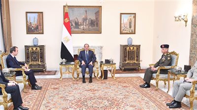 وزير القوات المسلحة الفرنسي يطلع السيسي على نتائج جولته الإقليمية بشأن الأوضاع في غزة