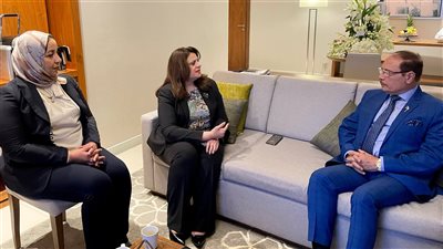 وزيرة الهجرة تلتقي مستثمرًا مصريًا بالسعودية.. وتؤكد: مصر لديها فرص استثمارية متميزة