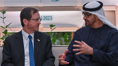 لأول مرة منذ بدء الحرب.. رئيس الإمارات يلتقي نظيره الإسرائيلي 