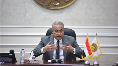 وزير العمل يوجه المديريات بالمحافظات بالتنسيق لمشاركة العاملين في الانتخابات الرئاسية 2024