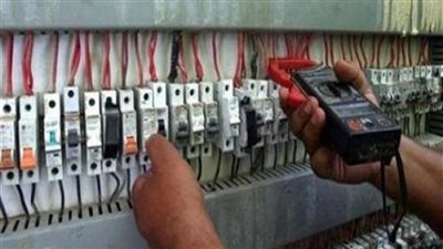 مصدر: إيقاف مسئول بالكهرباء لحين انتهاء التحقيقات في اتهامه بسرقة التيار داخل فيلته بالعبور