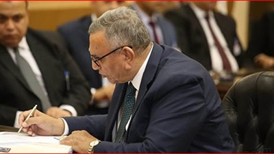 أمين الصندوق يهاجم رئيس الوفد: قرارات يمامة سياسة أرض محروقة وتهدد بانفجار الحزب