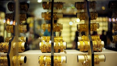 بعد الارتفاع الجنوني.. تجار يتفقون ضمنيًا على تعتيم أسعار الذهب | بث مباشر
