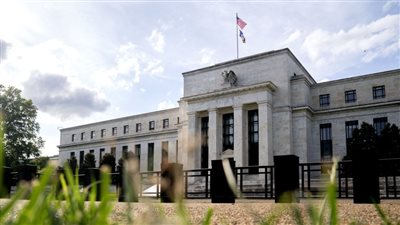 بعد تثبيت الفائدة الأمريكية.. خبير يوضح تأثير القرار على الاقتصاد المصري