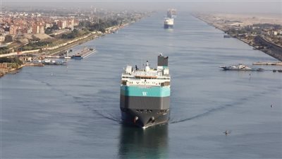 حقيقة تعليق حركة الملاحة في قناة السويس بسبب تطورات الأوضاع بالبحر الأحمر | بث مباشر