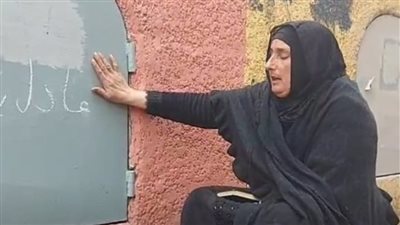 كان بيقول له يا بابا وهو مرحموش.. انهيار عمة صغير الغربية ضحية خاله أمام قبره: ضربه بالشومة لحد ما مات | بث مباشر