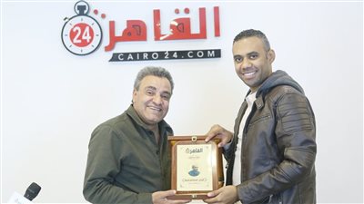 القاهرة 24 يكرم أسامة أبو العطا بعد تألقه في مسلسل زينهم بشخصية الشيخ حسني
