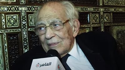 رشوان توفيق: مبحبش أقدم أدوار خارجة عن الأخلاق والتقاليد|فيديو