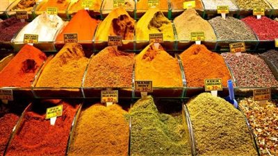 ارتفاع أسعار التوابل والبهارات بالأقصر والكمون يصل لـ480 جنيها.. وتاجر: مبقاش حد ياخد كميات والإقبال ضعيف | بث مباشر