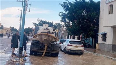  أمطار غزيرة تضرب مرسى مطروح.. وجهود مكثفة لرفع المياه من الشوارع|صور