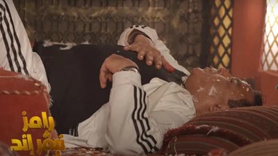 بعد تعرضه للنزيف.. هل يظهر محمد فؤاد مع رامز جلال في برنامجه برمضان؟