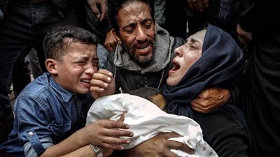 صرخات مخاض تحت قصف الاحتلال.. سيدات غزة الحوامل يضعن دون تخدير وأطفالهن محرومون من الرضاعة 