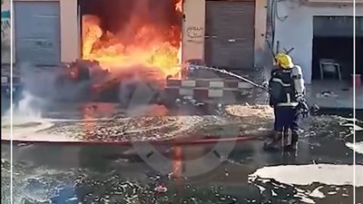 امتد للمنازل المجاورة.. السيطرة على حريق مصنع زيوت بالإسماعيلية| بث مباشر