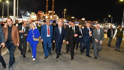 وزير التنمية المحلية ومحافظ جنوب سيناء يتفقدان السوق التجاري القديم بشرم الشيخ