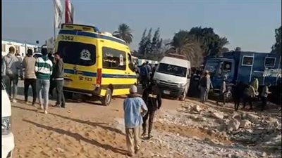 ارتفاع عدد الضحايا لـ 6.. انتشال جثمانين في حادث غرق معدية نكلا | بث مباشر