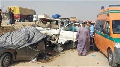 تصادم سيارة وتوك توك يتسبب في مصرع عامل وإصابة 5 آخرين بالأقصر| بث مباشر 