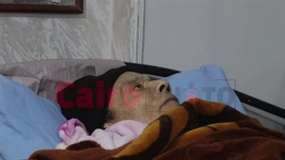 نقل حلمي بكر للعناية المركزة في مستشفى بالشرقية.. وزوجته: ادعوله لأنه تعبان | بث مباشر