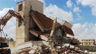 الإسكان تصدر 28 قرار إزالة لمخالفات بناء بالساحل الشمالي