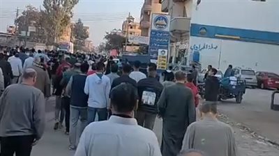 المئات يشاركون في تشييع جثمان الزوجة المقتولة على يد زوجها بكفر الشيخ| بث مباشر 