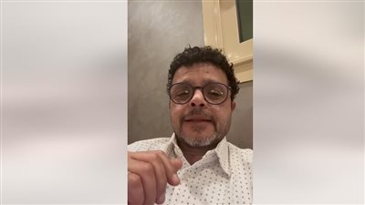 ركب قسطرة.. محمد هنيدي في أول ظهور بعد تعرضه لوعكة صحية: صحيت لقيت نفسي تريند