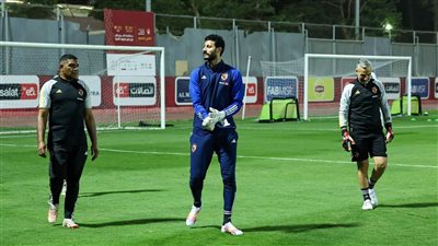 مران الأهلي| كولر يعقد محاضرة فنية للاعبين.. والشناوي يبدأ تدريبات الكرة