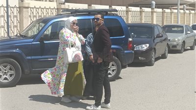 أسرة السائق المتهم بخطف حبيبة الشماع من أمام المحكمة: جينا نحسسه بالأمان | صور