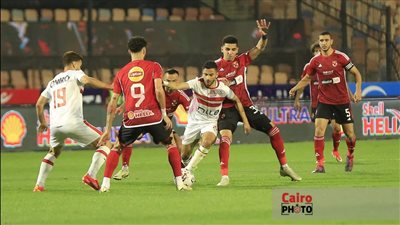 أزمة بسبب موديست واجتماع بين الخطيب وكولر.. ماذا يدور داخل الأهلي بعد الخسارة أمام الزمالك؟| بث مباشر