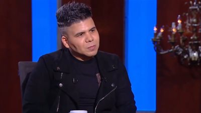 عمر كمال عن مواصفات فتاة أحلامه: مش عايزها مشهورة.. وكل اللي قابلتهم أغبياء عايزين يأمنوا مستقبلهم