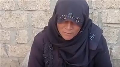 عاطل ينهي حياة عامل وصغيره بسبب خلافات مالية بقنا.. والزوجة: لقيتهم مضروبين بالنار في الشارع | بث مباشر