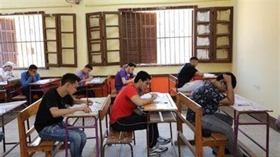 التعليم توجه نصائح مهمة لطلاب الصفين الأول والثاني الثانوي بشأن الامتحانات الإلكترونية| بث مباشر