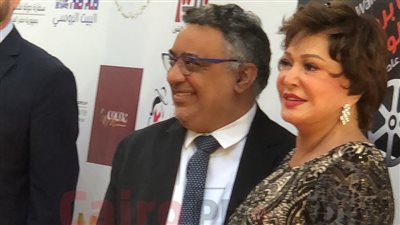 لبلبة وعبد الرحيم كمال أول الحضور في حفل ختام مهرجان بردية لسينما الومضة - صور