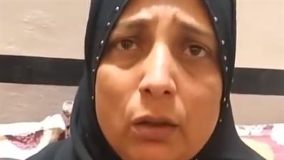 سيدة تعتدي على طالب داخل مدرسة بالمنوفية.. ووالدته: ضربته بخشبة وعورت بوقه 16 غرزة | بث مباشر