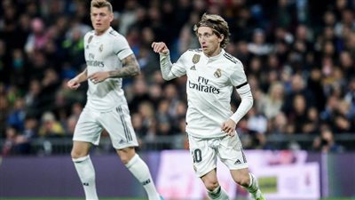 الكشف عن موقف كروس ومودريتش النهائي من الرحيل عن ريال مدريد بنهاية الموسم