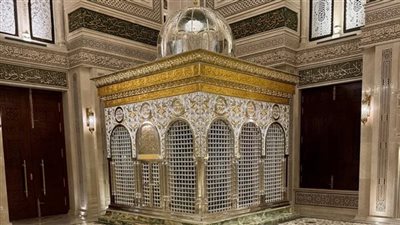 آلاف المريدين على أبوابها في ذكرى مولدها.. من هي السيدة زينب؟