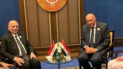 وزير الخارجية يعقد لقاء ثنائيا مع نظيره العراقي لبحث ملفات التعاون بين البلدين 