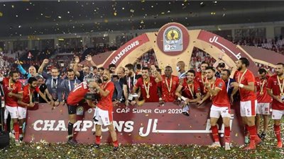 زي النهاردة.. الأهلي يحصد سابع ألقابه في السوبر الإفريقي