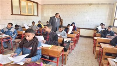 للمرة الثانية.. تسريب امتحان الجبر لطلاب الشهادة الإعدادية في الأقصر | بث مباشر