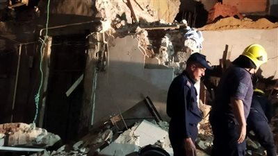 قرارت إزالة وترميم لم تنفذ.. استمرار البحث عن ضحايا أسفل عقار الإسكندرية المنهار
