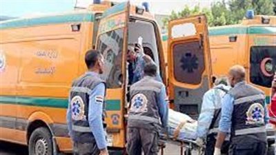 تفاصيل العثور على جثمان مجهول الهوية ملقى في صحراء قنا | بث مباشر 