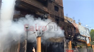 حريق يلتهم عقارًا من 4 طوابق بأوسيم| صور 