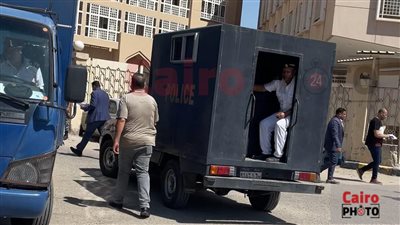 تغيب أسر ضحايا سفاح التجمع عن حضور أولى جلسات محاكمة المتهم