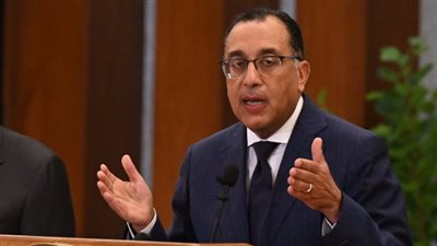 رئيس الوزراء يعلن انتهاء أزمة تخفيف أحمال الكهرباء في هذا الموعد | بث مباشر