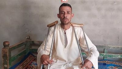 دخل على رجله وطلع بعاهة.. طارق يروي كواليس إجراء جراحة داخل عيادة خاصة بسوهاج: صحتي راحت | صور وفيديو