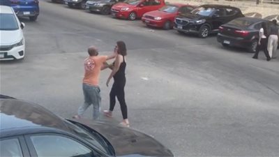محضر ضد محضر.. فتاة أوكرانية تتهم موظفة بالبترول بسرقة 5 آلاف جنيه
