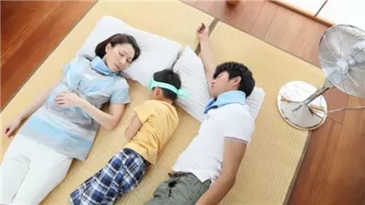 هل النوم أمام المروحة طوال الليل يسبب أضرارا؟.. مخاطر صحية خفية تهدد الجسم