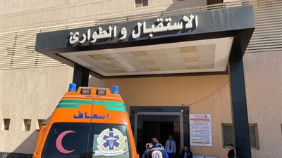 إصابة 4 أشخاص إثر انقلاب سيارة ملاكي في قنا| أسماء